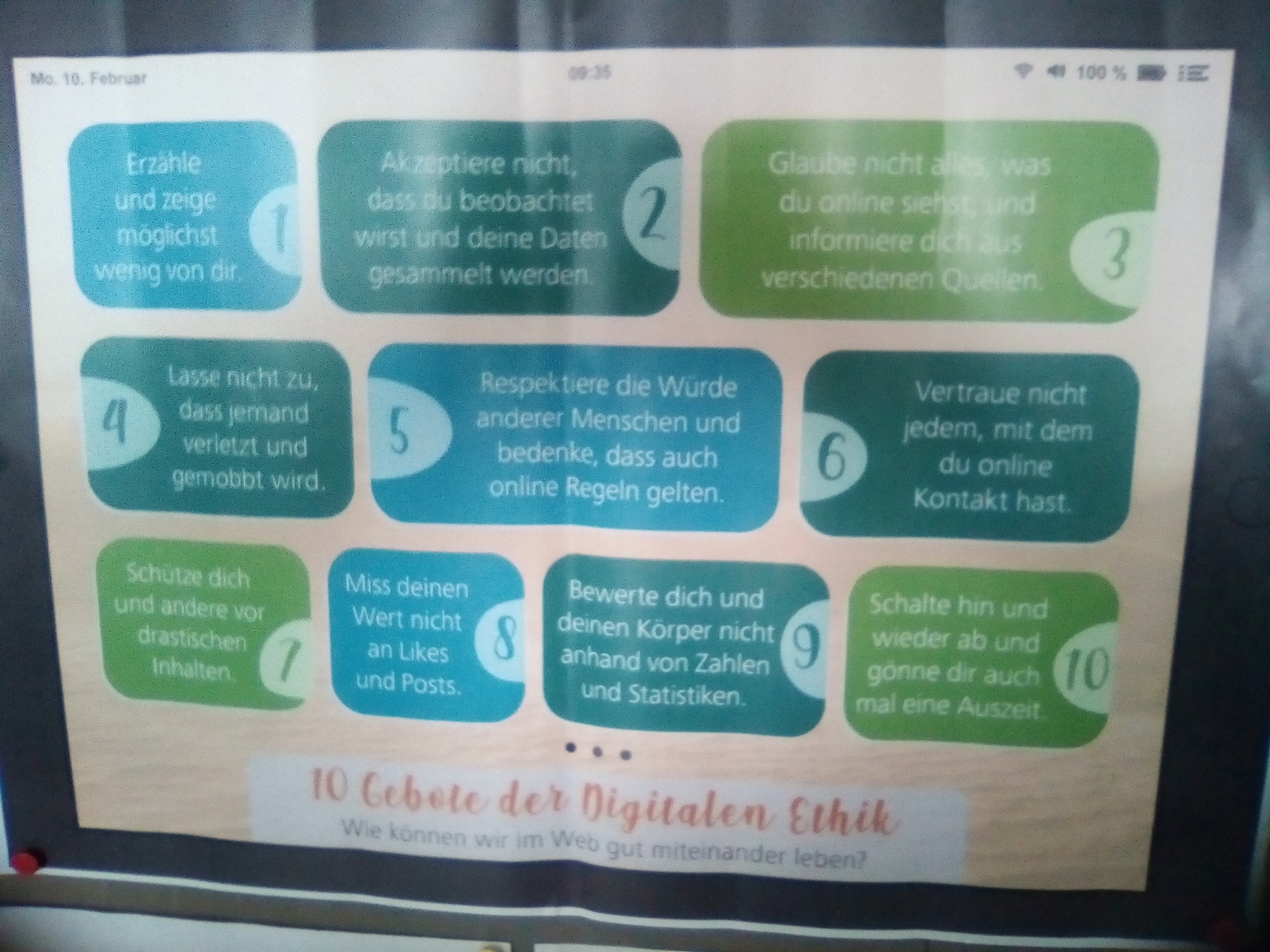 Mobiles Theaterstück HASS - Hauptsache Radikal