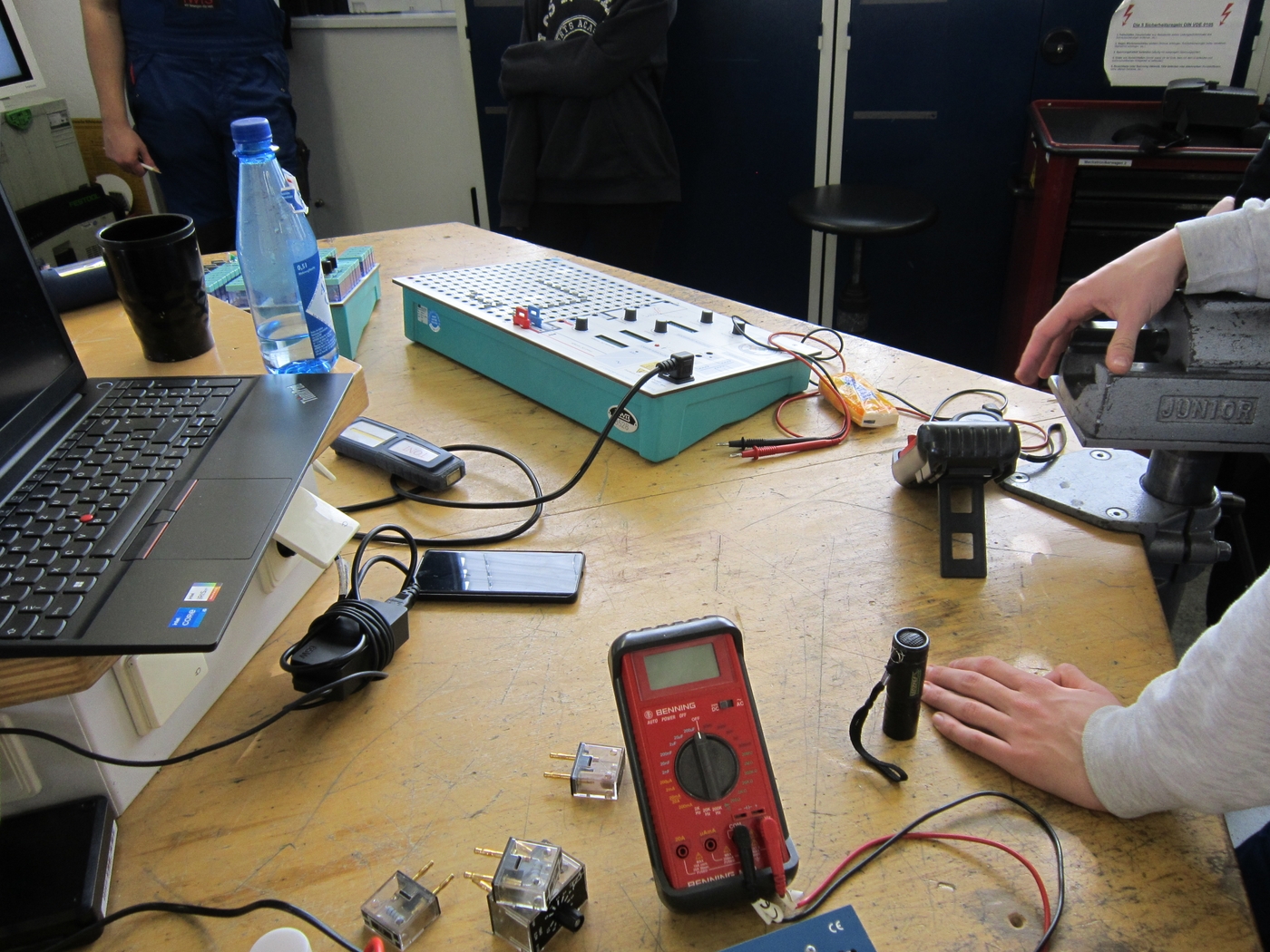 Schnuppern bei Fa. iwis_1