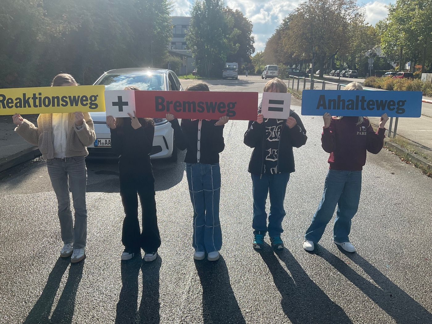 Hallo Auto - Verkehrserziehung mit dem ADAC